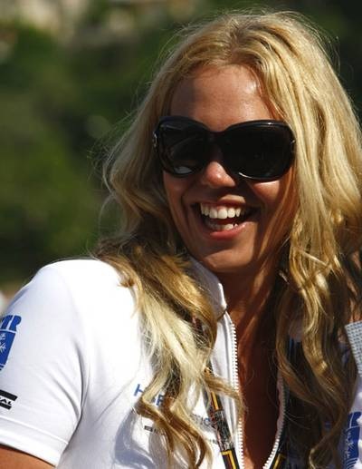 Đường đua Monaco rực sáng với…chân dài - 11